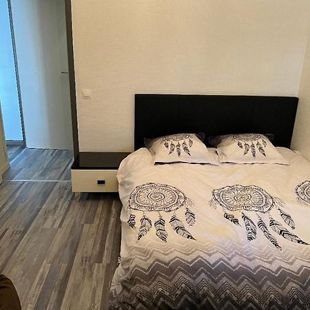 Appartement Proche Gare Routiere ม็องตง ภายนอก รูปภาพ