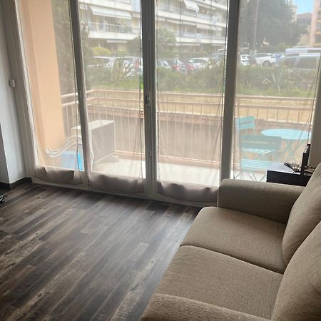 Appartement Proche Gare Routiere ม็องตง ภายนอก รูปภาพ